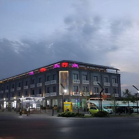 Chlnor Hotel Andijan Bagian luar foto