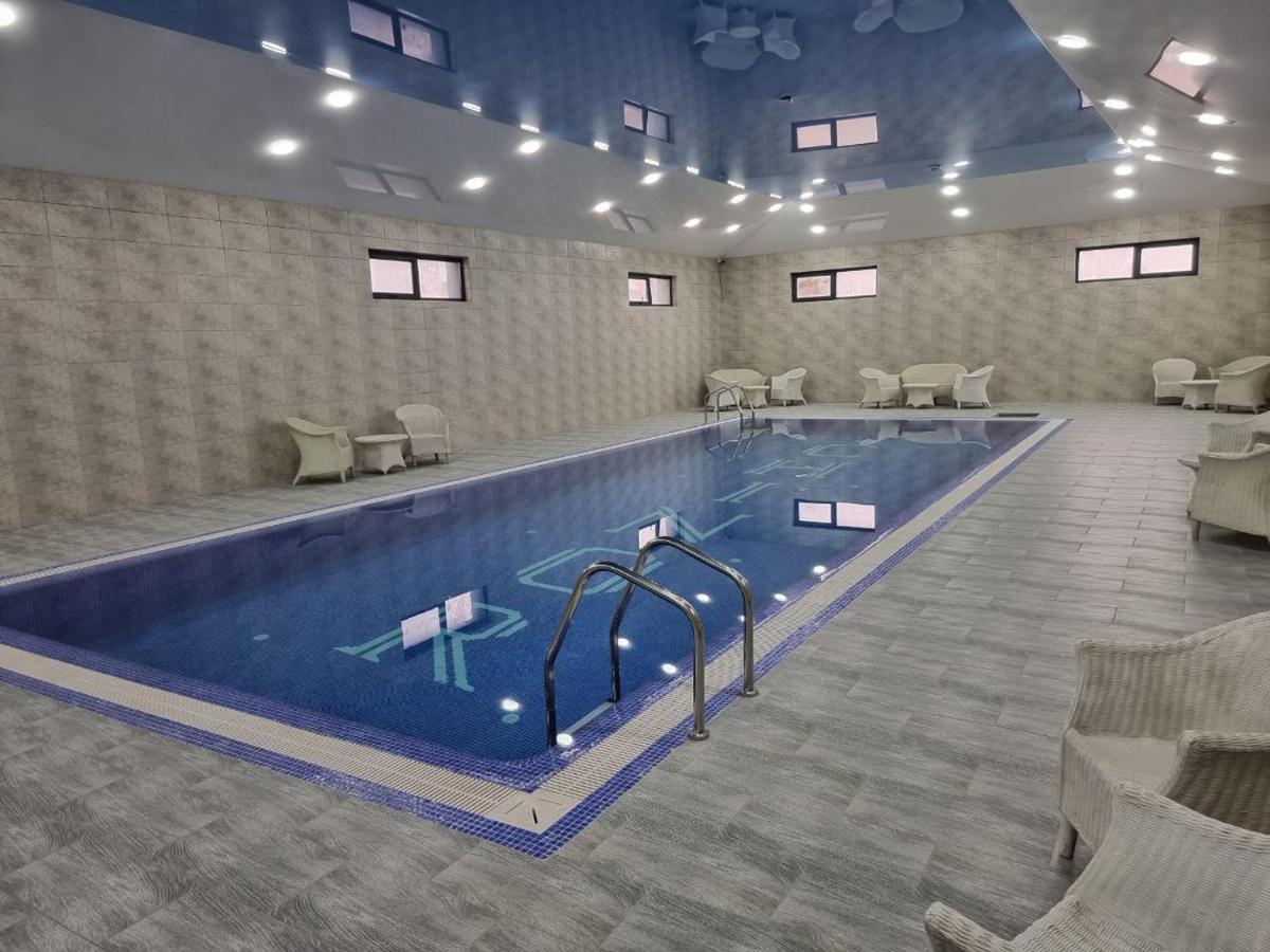 Chlnor Hotel Andijan Bagian luar foto