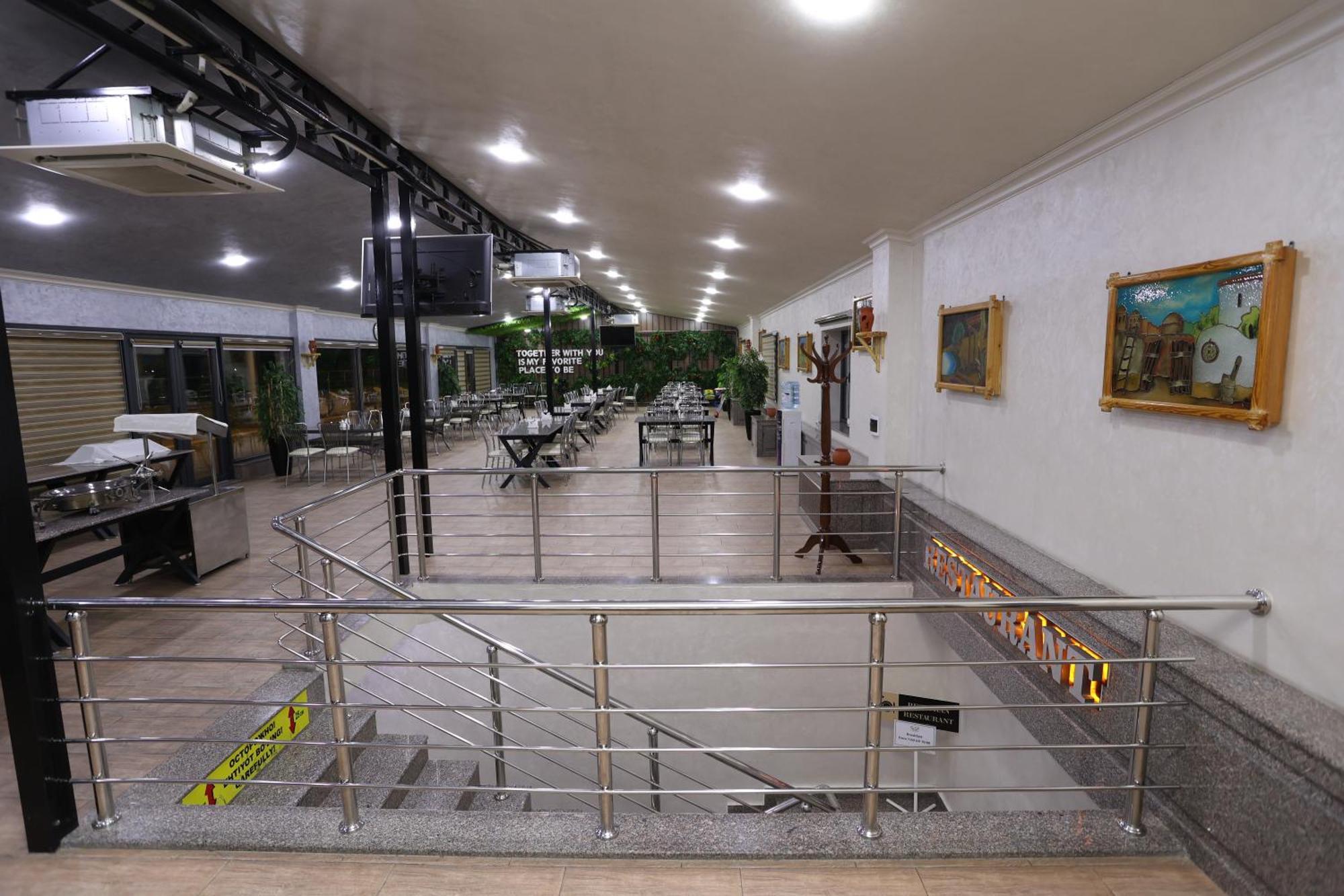 Chlnor Hotel Andijan Bagian luar foto